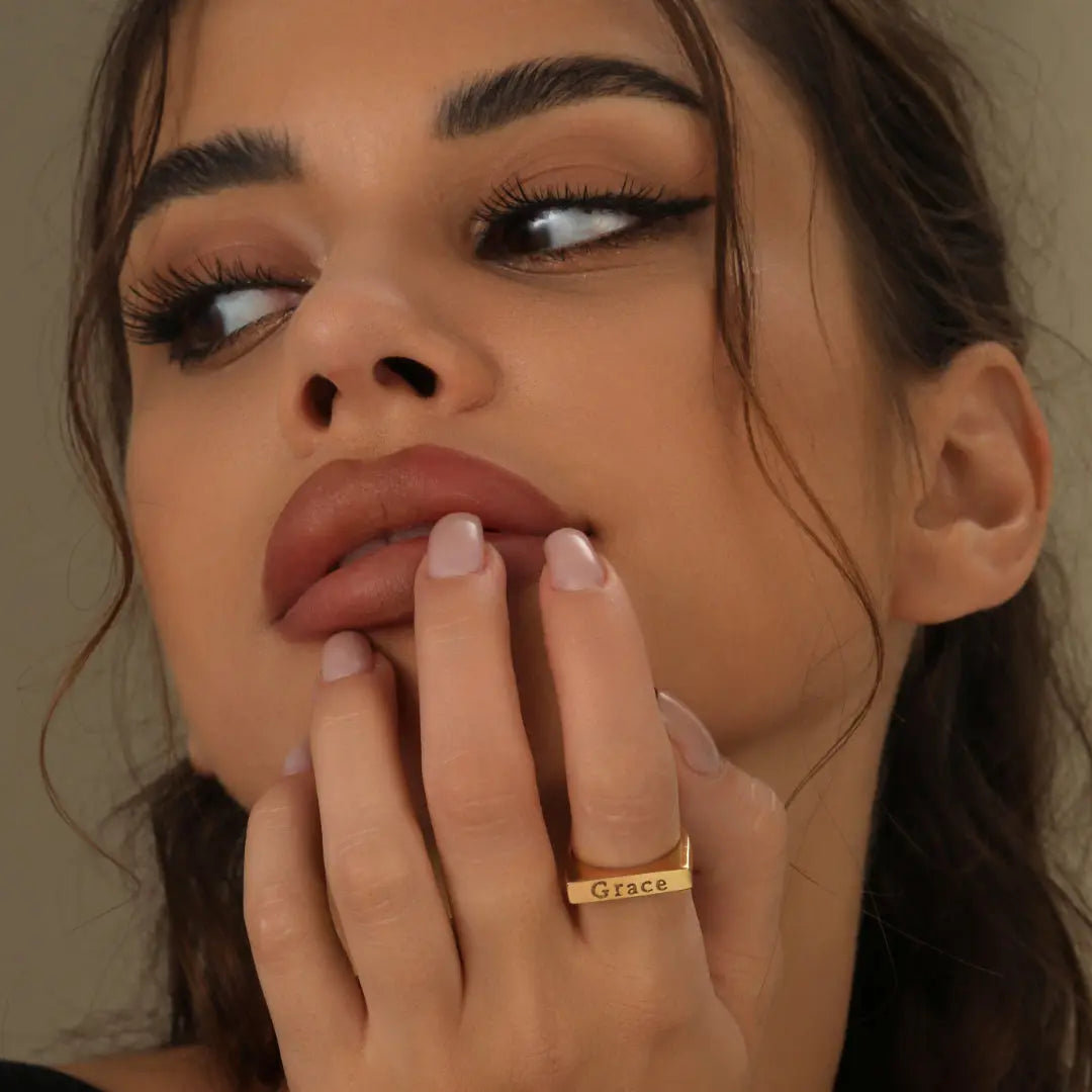 Engraved Name Ring Dorado Fashion