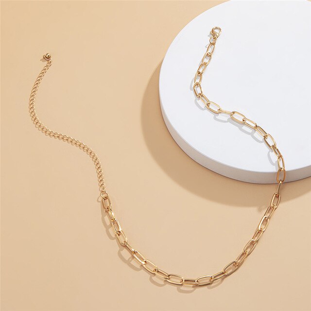 Women's Chain Stylized Necklace