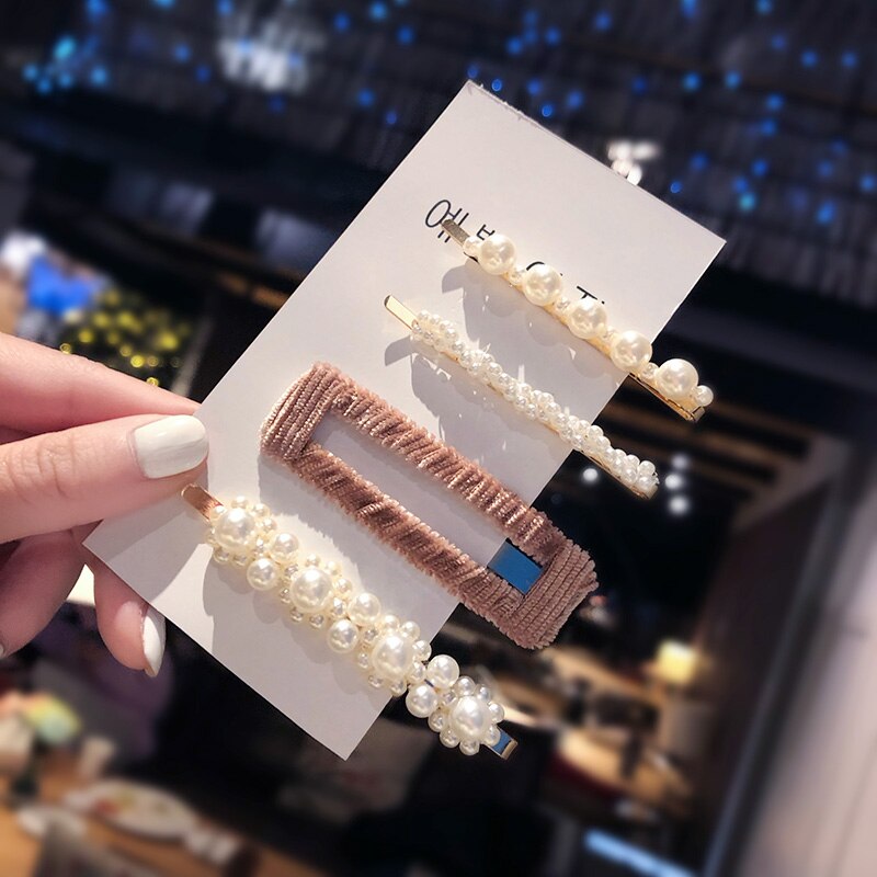 Fashion Pearls Hairclips for Women