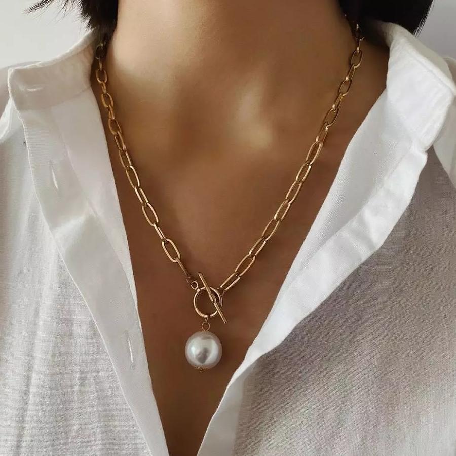 Women's Baroque Pearl Coin Pendant
