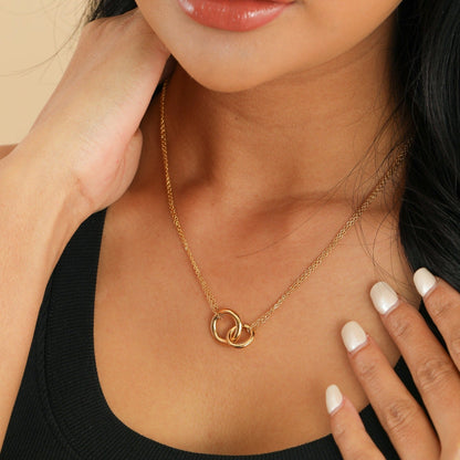 The Linked Necklace